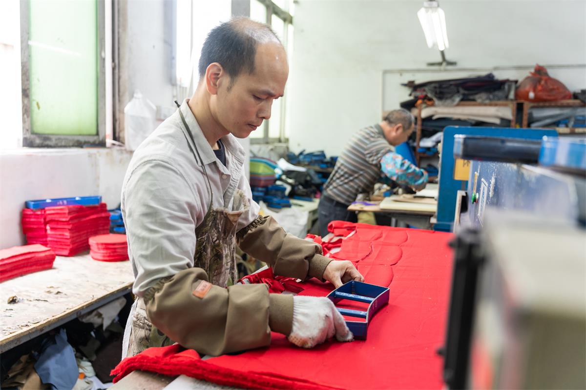 Custom Hat Factory 5